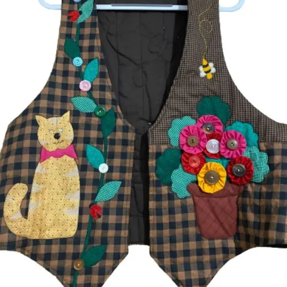 Women’s Handmade Multi Cat & Flower Plants Holiday/Christmas Plaid Vest Size- XL - Picture 2 of 4